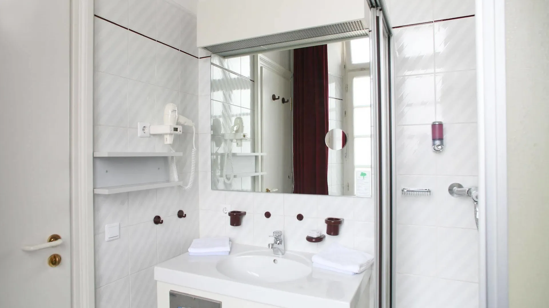 Badhotel Bad Brueckenau Staatsbad Bruckenau 3*,  Germany